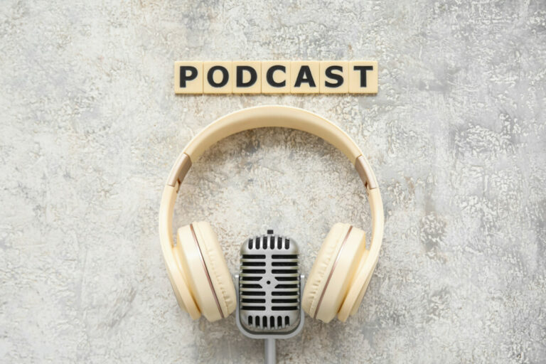 How to Start a Podcast With No Audience in 2024 (Ultimate Guide)